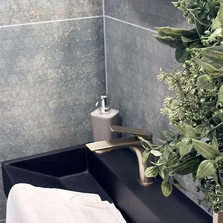 Boengyeres Vendeghaz Apartment Balatongyorok